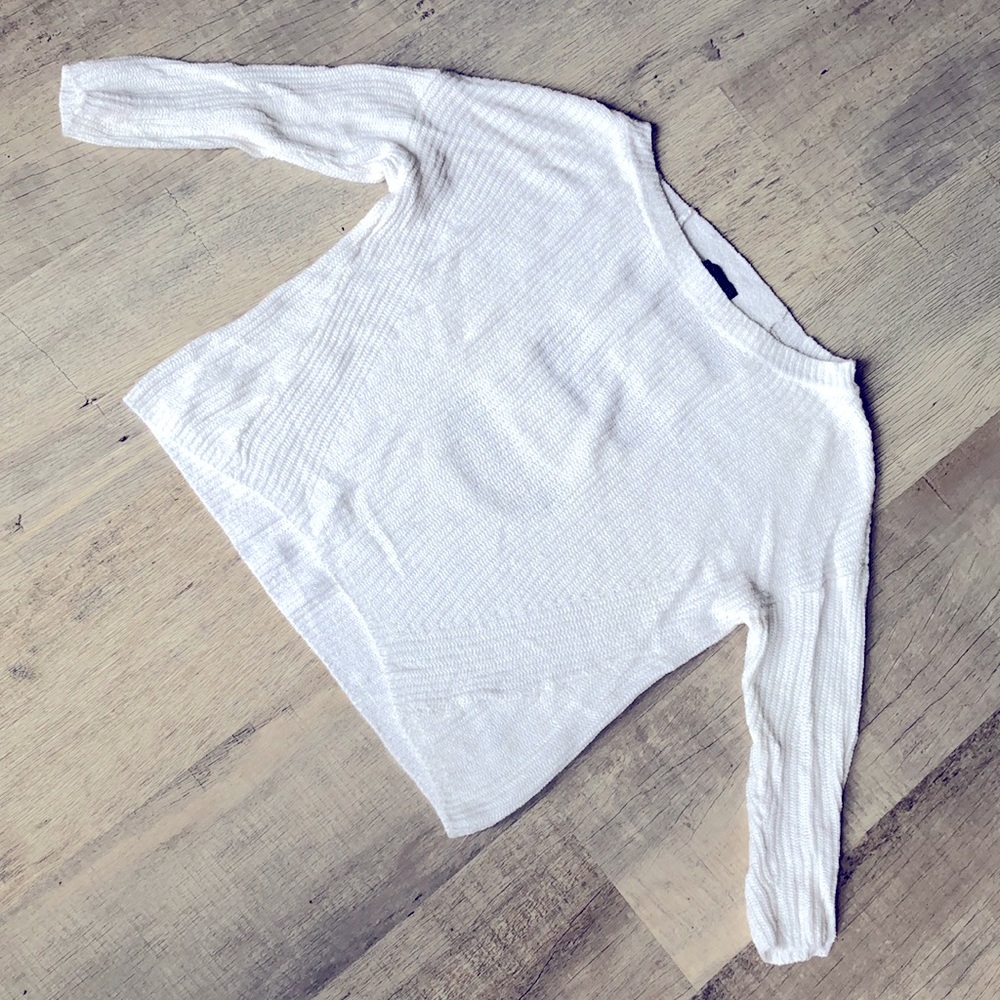 Cropped XS Express White Cut-Out Back Sweater